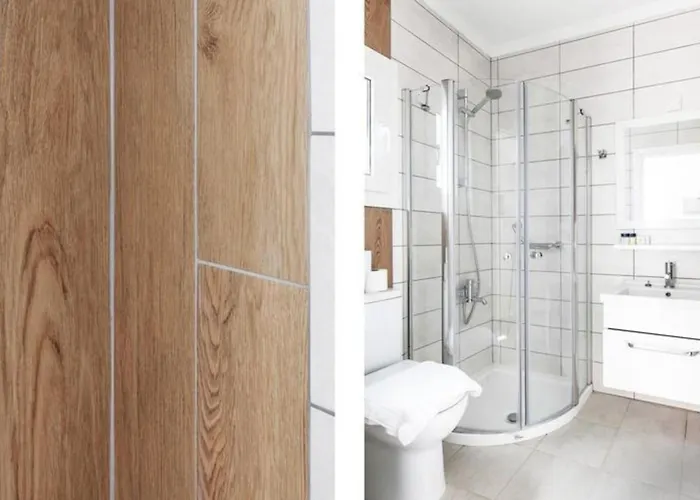 Monaco Flats アパート